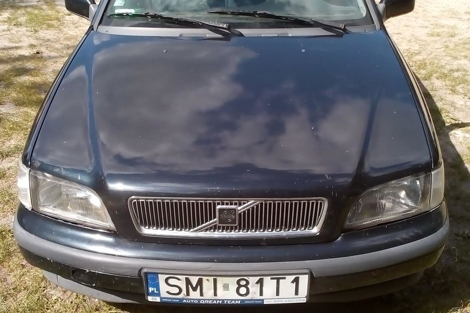 Продам Volvo V40 1997 года в г. Червоноград, Львовская область