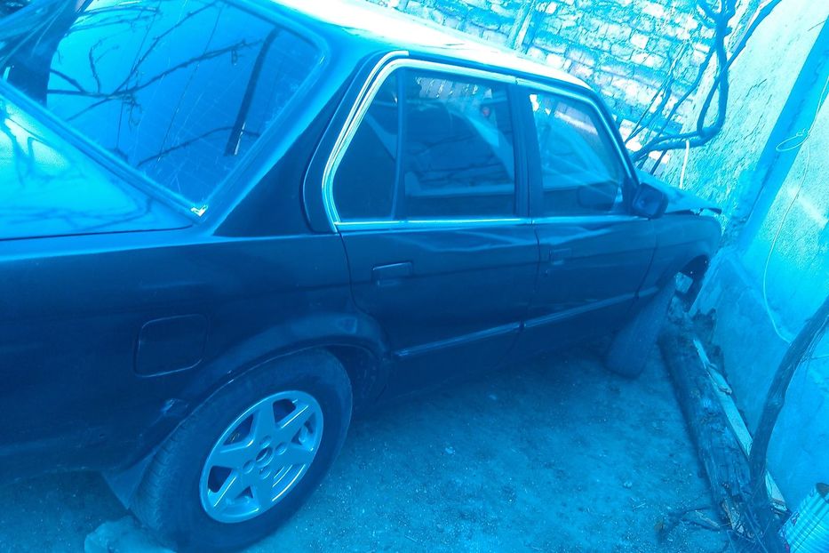 Продам BMW 318 1986 года в Одессе