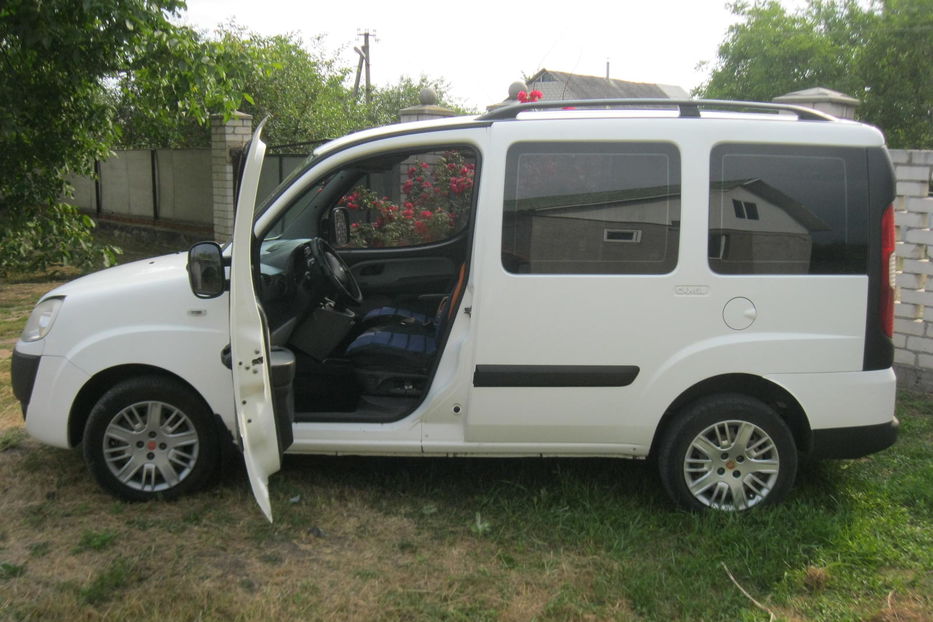 Продам Fiat Doblo пасс. карго 2008 года в г. Кременчуг, Полтавская область