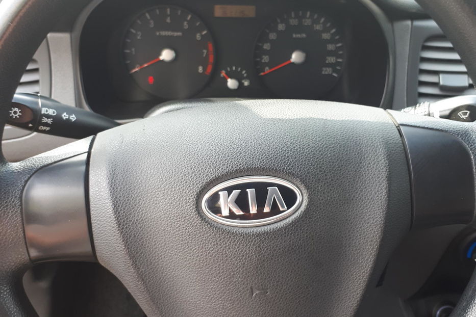 Продам Kia Rio 2008 года в Запорожье