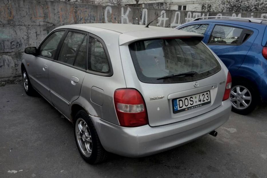 Продам Mazda 323 F 2001 года в Киеве