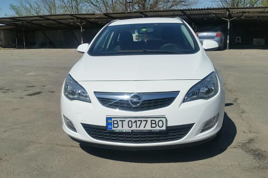 Продам Opel Astra J ST (универсал) 2012 года в Херсоне