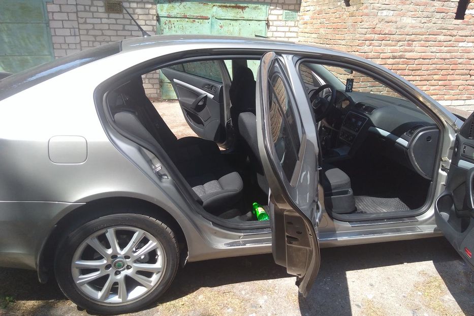 Продам Skoda Octavia A5 2012 года в Днепре