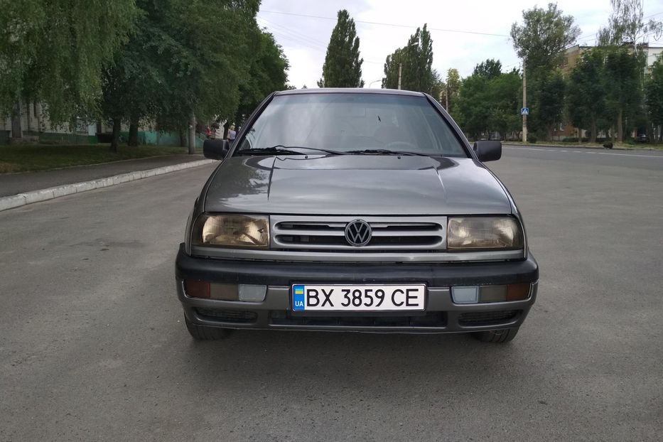 Продам Volkswagen Vento 1993 года в Хмельницком