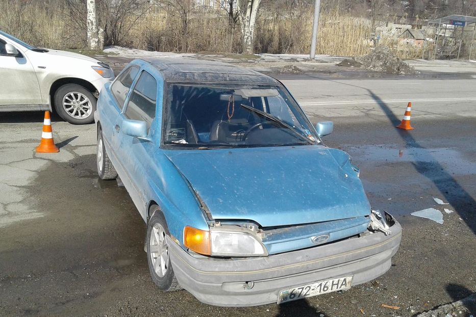 Продам Ford Escort 1992 года в Запорожье