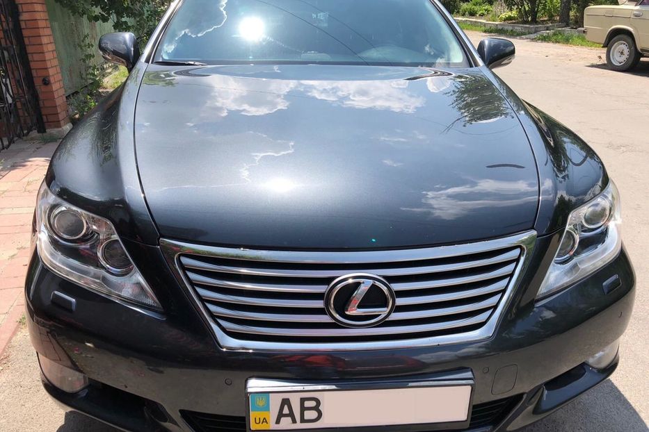 Продам Lexus LS 460 2011 года в Виннице