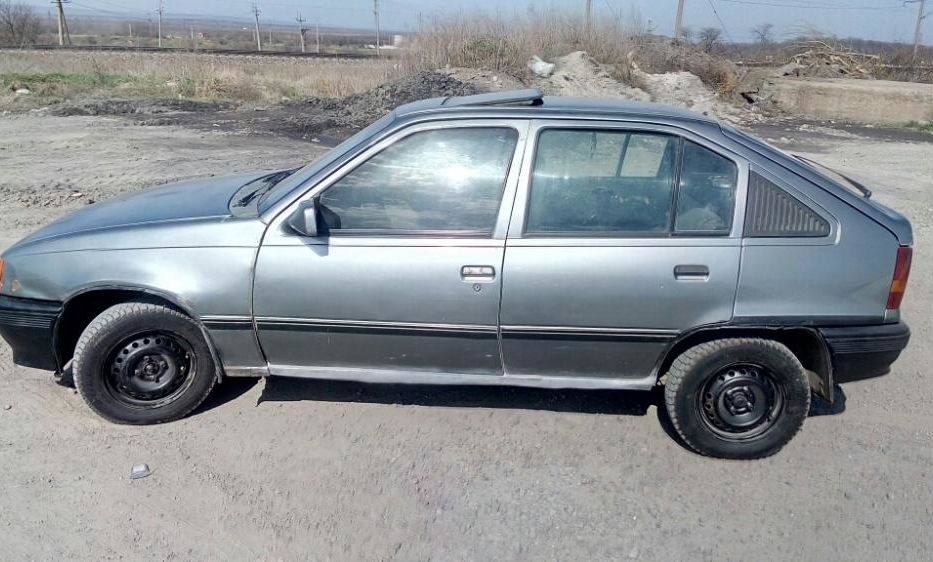 Продам Opel Kadett 1988 года в г. Вознесенск, Николаевская область