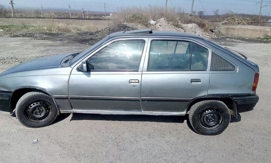 Продам Opel Kadett 1988 года в г. Вознесенск, Николаевская область