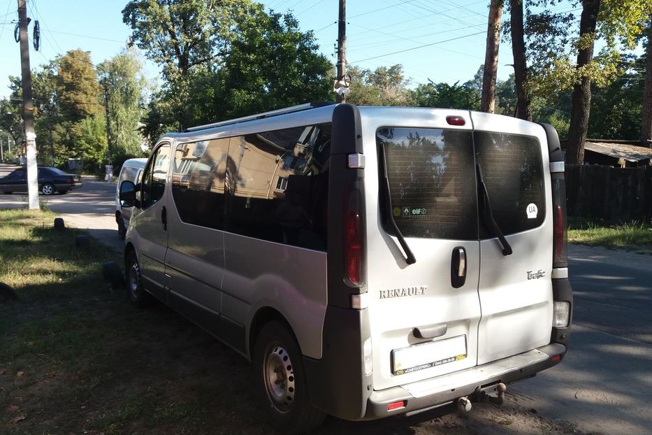 Продам Renault Trafic пасс. 2006 года в г. Буча, Киевская область