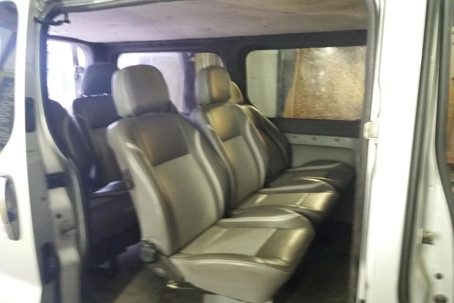 Продам Renault Trafic пасс. 2006 года в г. Буча, Киевская область