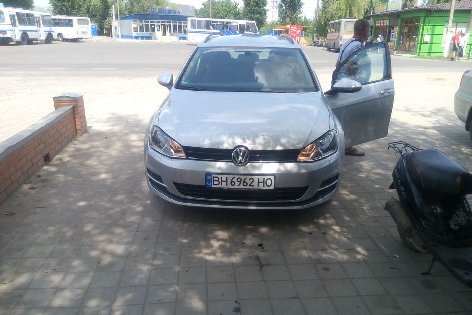 Продам Volkswagen Golf  VI 2014 года в г. Беляевка, Одесская область