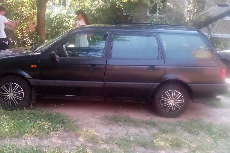 Продам Volkswagen Passat B3 1992 года в Ровно