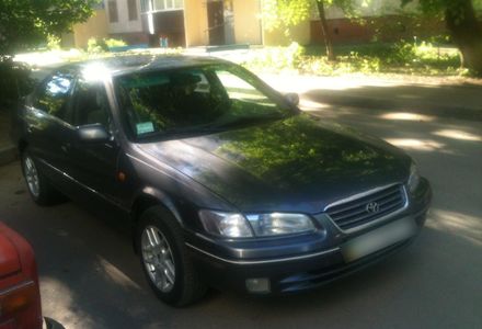 Продам Toyota Camry 20-й кузов 1998 года в Харькове