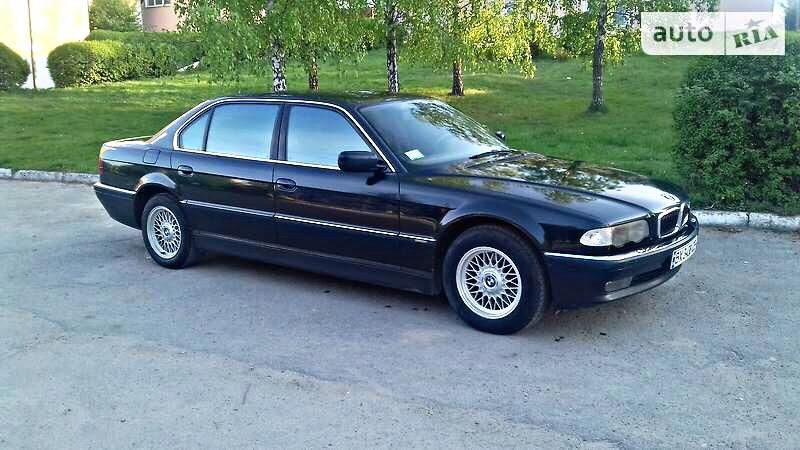 Продам BMW 750 2000 года в Львове