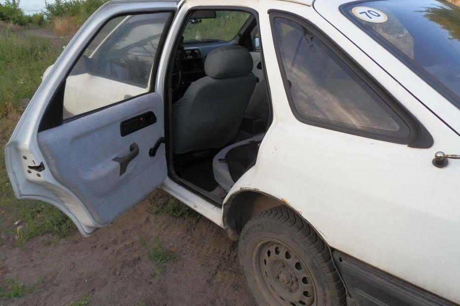 Продам Ford Sierra 1985 года в г. Каменское, Днепропетровская область