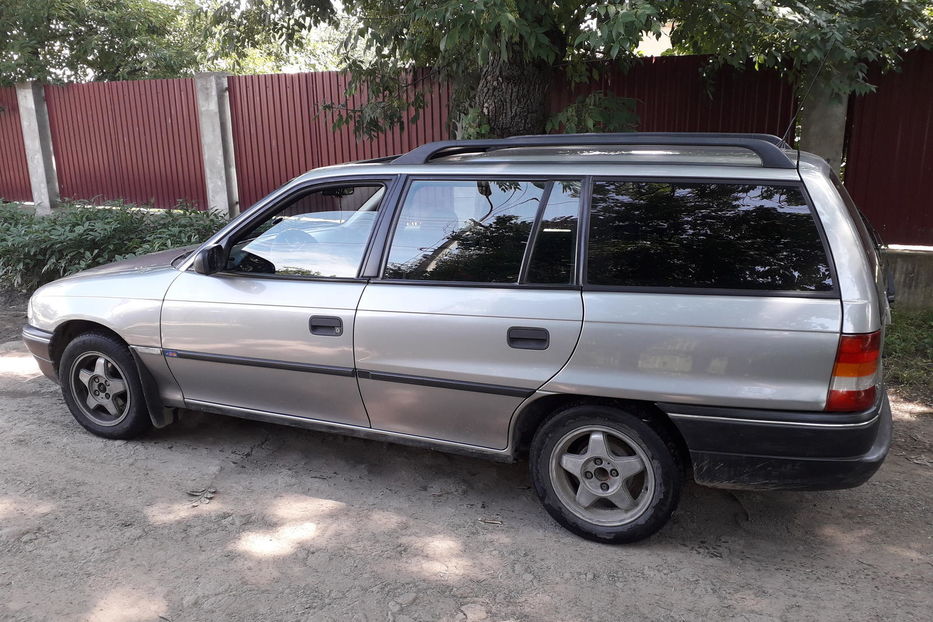 Продам Opel Astra F Универсал 1995 года в Ужгороде