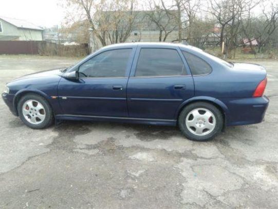 Продам Opel Vectra B 1999 года в г. Золочев, Львовская область