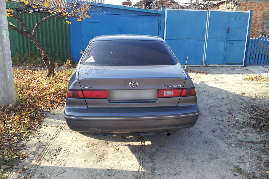 Продам Toyota Camry 20-й кузов 1998 года в Харькове