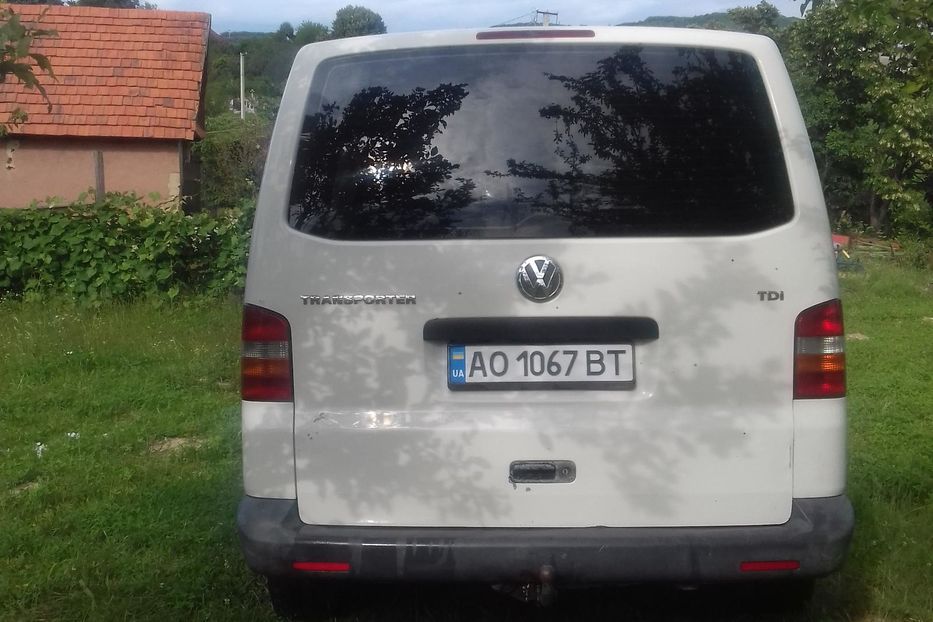 Продам Volkswagen T5 (Transporter) пасс. 2004 года в г. Виноградов, Закарпатская область