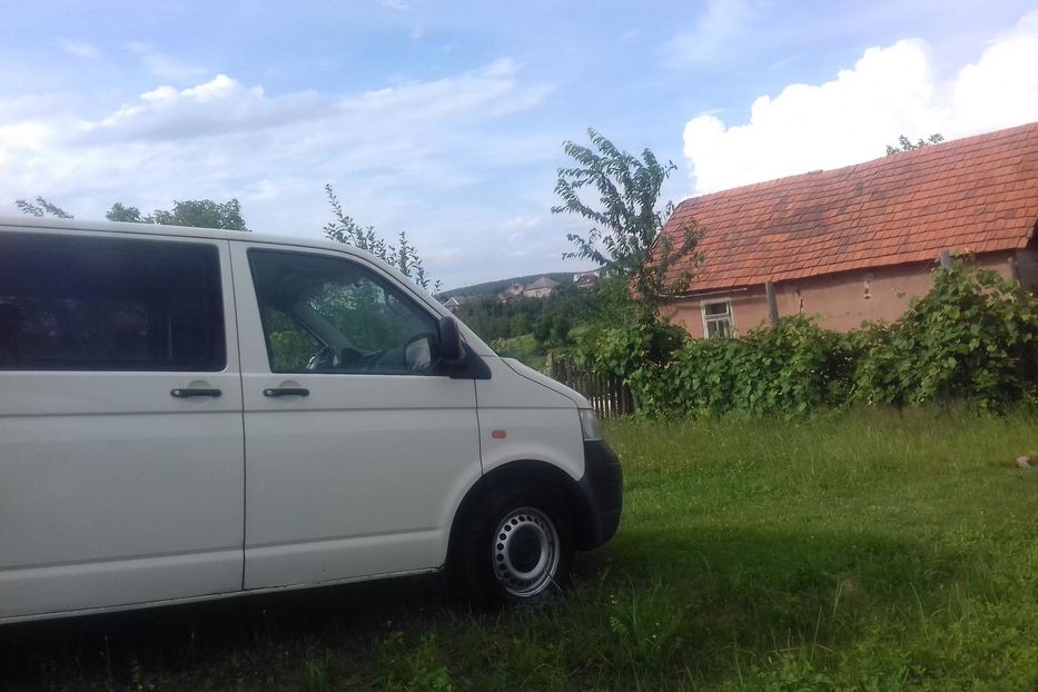 Продам Volkswagen T5 (Transporter) пасс. 2004 года в г. Виноградов, Закарпатская область