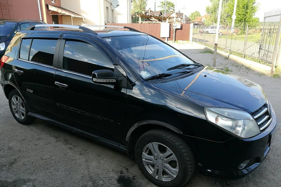 Продам Geely MK Cross 2013 года в Киеве