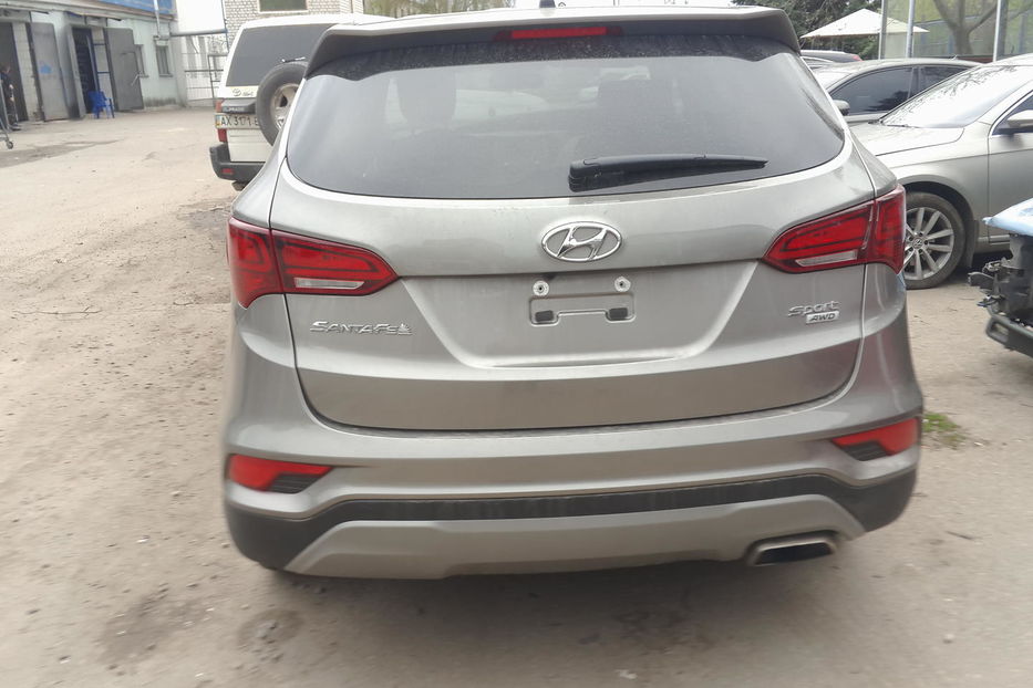 Продам Hyundai Santa FE 2017 года в Харькове