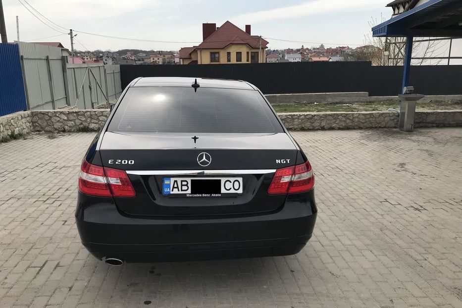 Продам Mercedes-Benz E-Class E 200 NGT 1.8 2012 года в Виннице