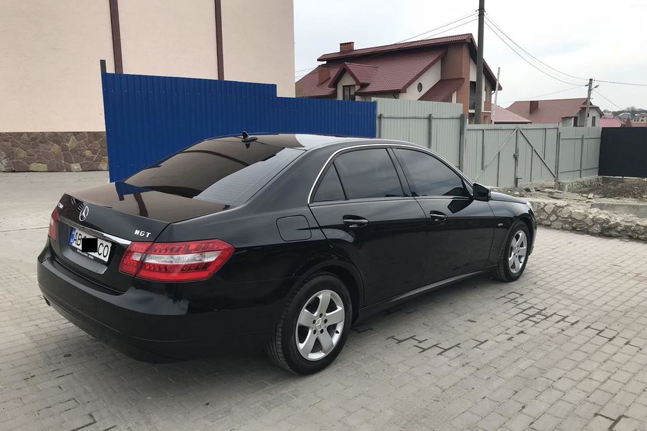 Продам Mercedes-Benz E-Class E 200 NGT 1.8 2012 года в Виннице