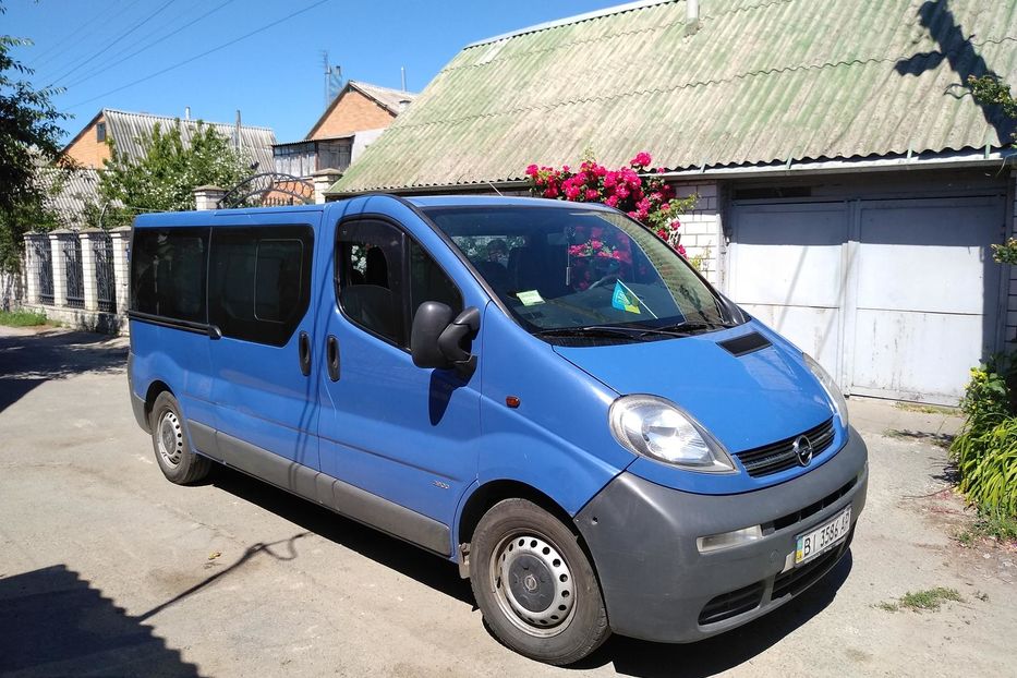 Продам Opel Vivaro пасс. Long база 2003 года в г. Миргород, Полтавская область