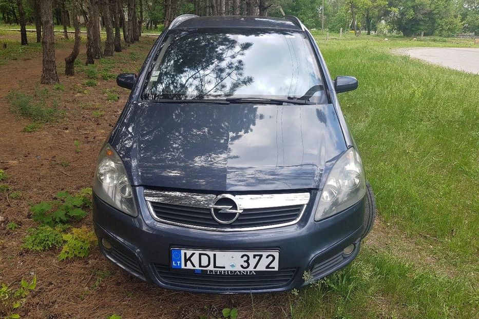 Продам Opel Zafira 2006 года в г. Амвросиевка, Донецкая область