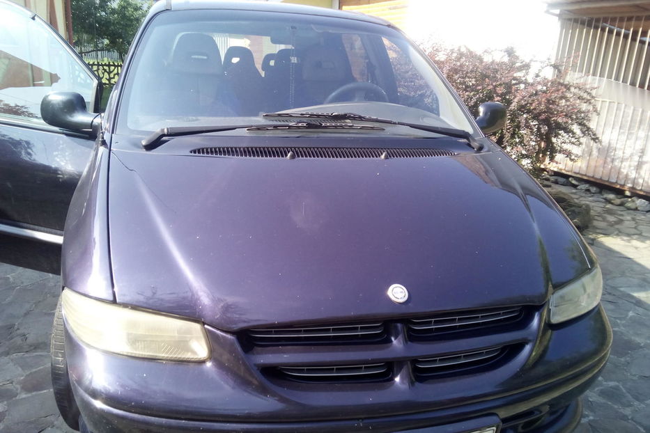 Продам Chrysler Voyager Міні вен 1998 года в г. Вашковцы, Черновицкая область