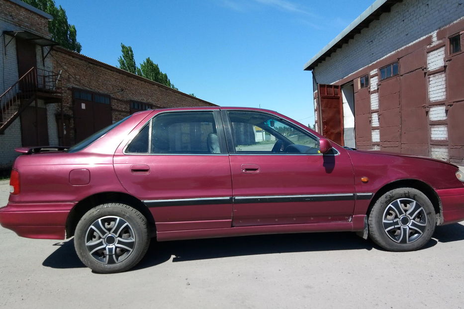 Продам Hyundai Lantra 1995 года в г. Покровск, Донецкая область