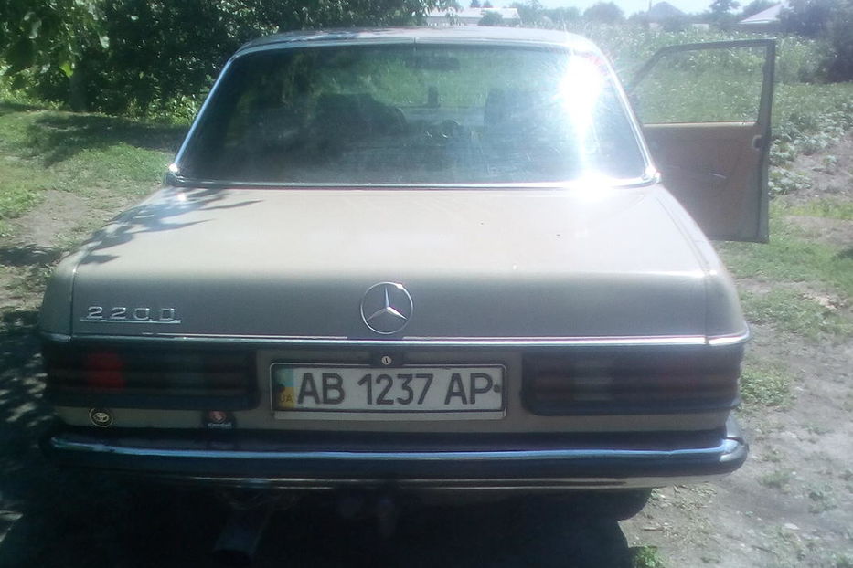 Продам Mercedes-Benz 220 1979 года в г. Ирклиев, Черкасская область