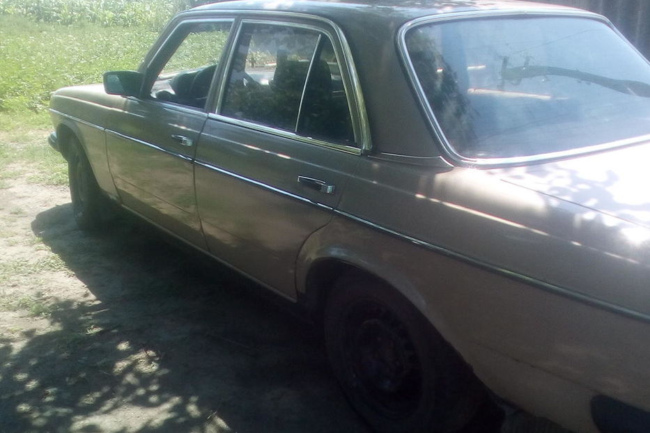 Продам Mercedes-Benz 220 1979 года в г. Ирклиев, Черкасская область