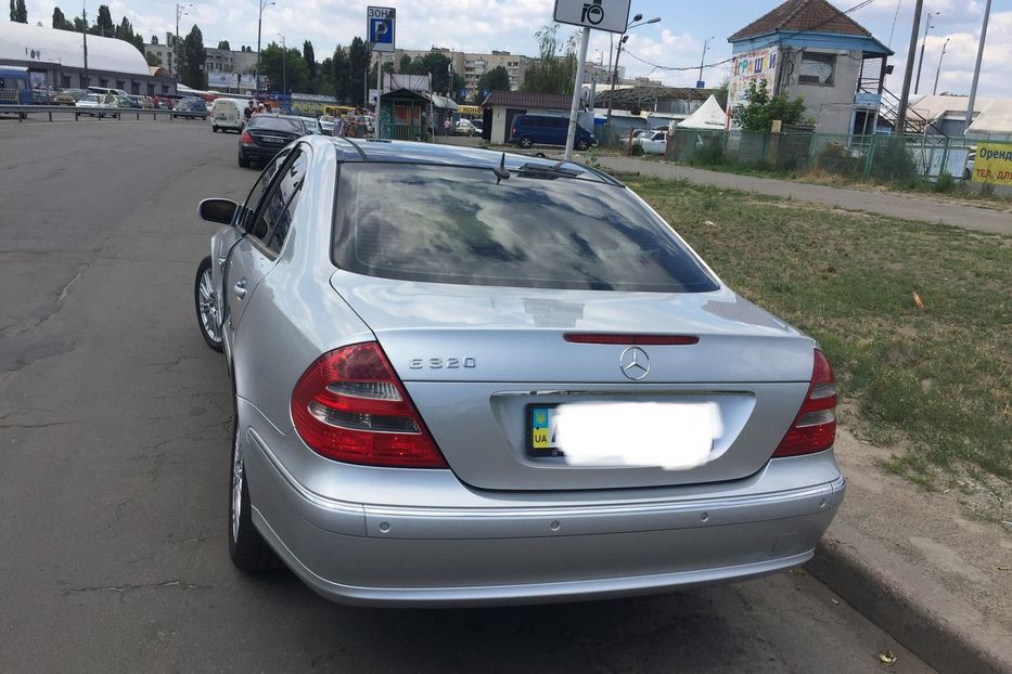 Продам Mercedes-Benz E-Class AVANTGARDE  2002 года в Киеве