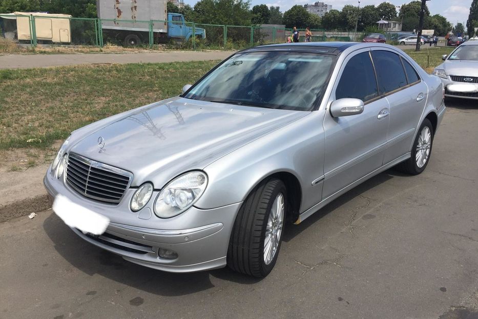 Продам Mercedes-Benz E-Class AVANTGARDE  2002 года в Киеве