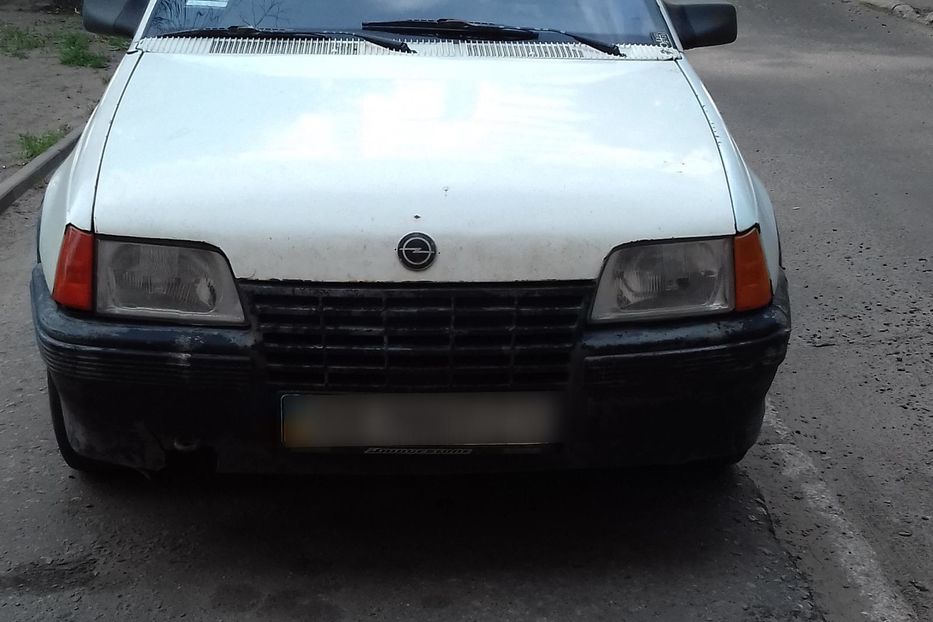 Продам Opel Kadett 1987 года в Харькове
