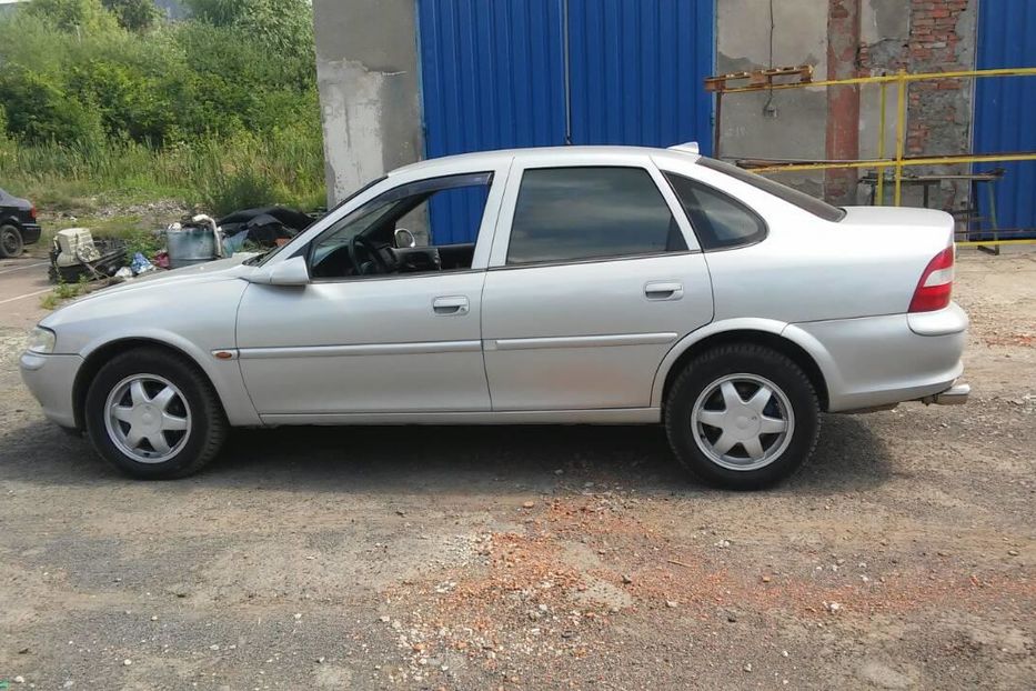 Продам Opel Vectra B 1998 года в Ужгороде