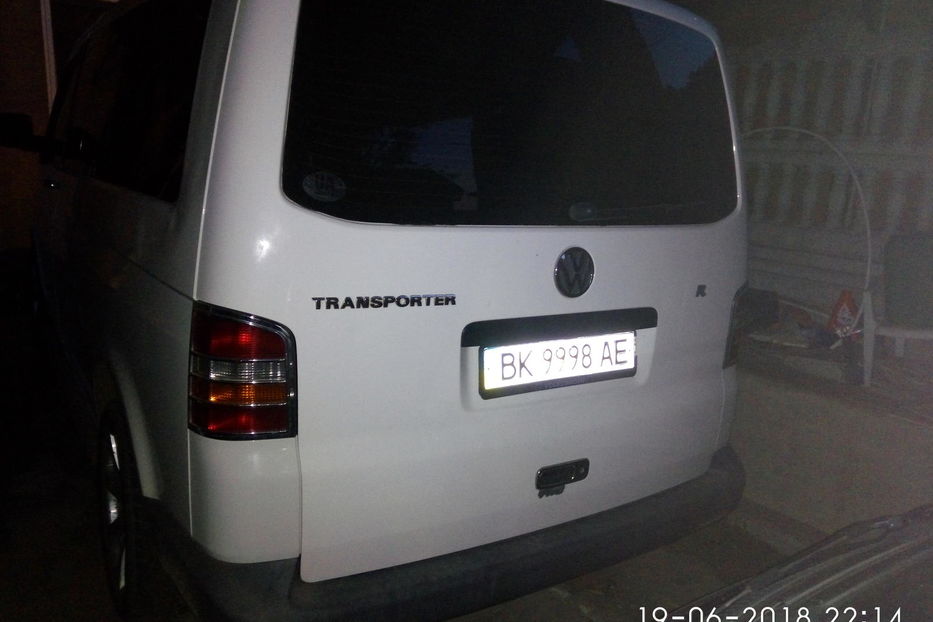 Продам Volkswagen T5 (Transporter) пасс. 2004 года в Ровно