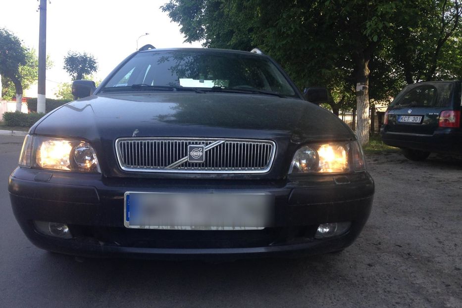 Продам Volvo V40 2003 года в Ровно