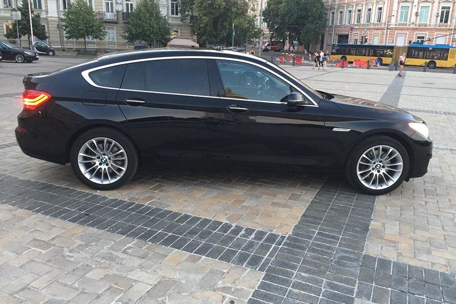 Продам BMW 5 Series GT 2014 года в Киеве