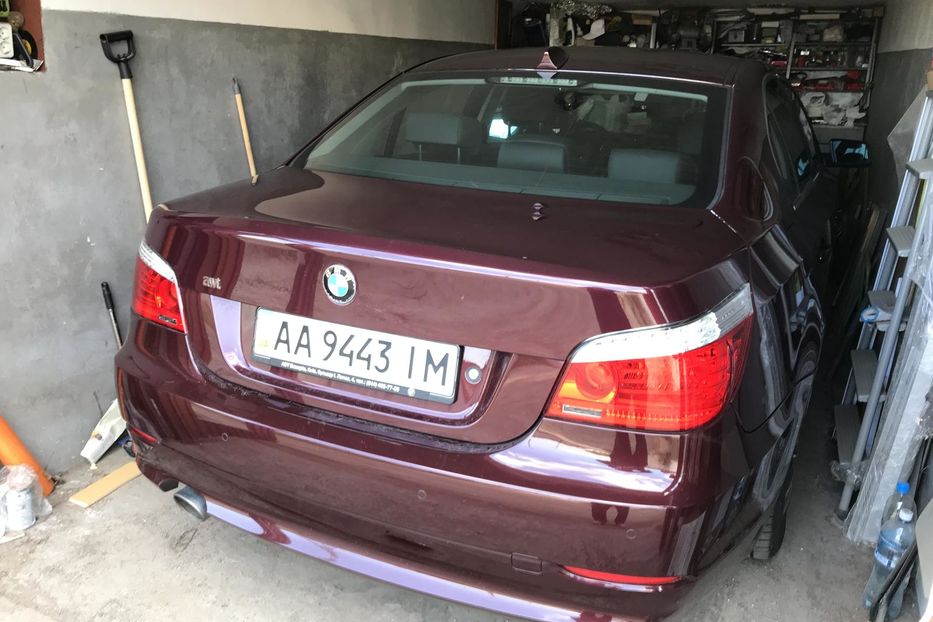 Продам BMW 520 код модели NT11, кузов E60 2008 года в Киеве