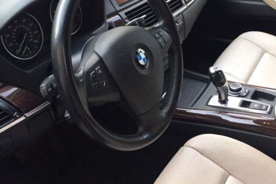 Продам BMW X5 2010 года в Киеве