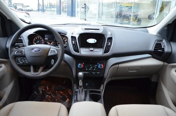 Продам Ford Escape SE 2016 года в Львове