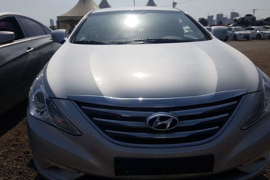 Продам Hyundai Sonata YF-LPG 2014 года в Одессе