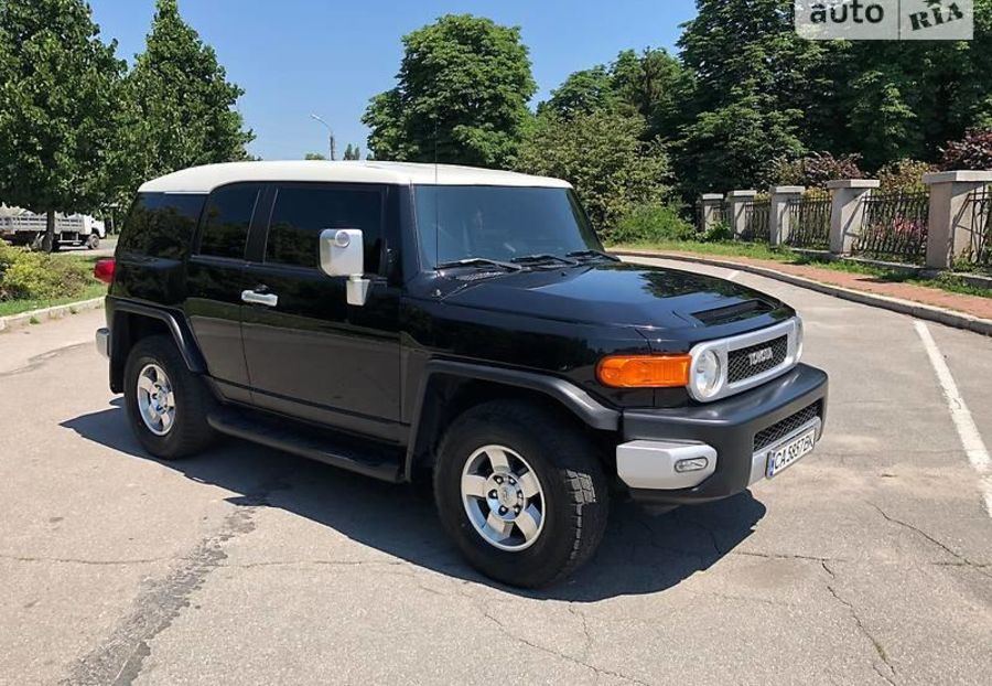 Продам Toyota FJ Cruiser 2008 года в г. Умань, Черкасская область