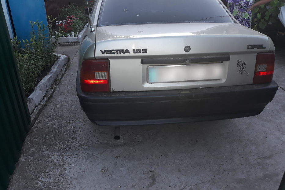 Продам Opel Vectra A 1989 года в Днепре