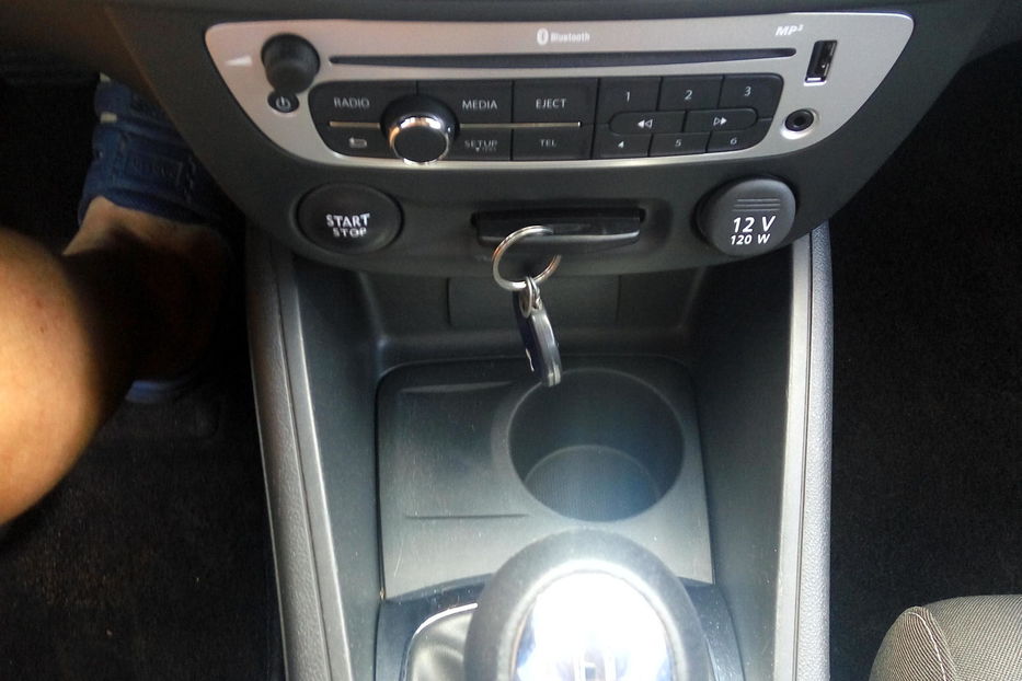 Продам Renault Megane 81 квт 2014 года в Житомире