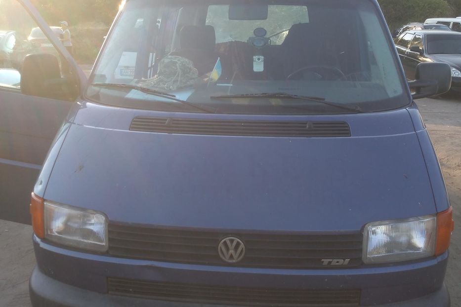 Продам Volkswagen T4 (Transporter) пасс. 1998 года в г. Бердянск, Запорожская область