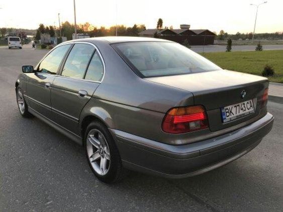 Продам BMW 530 2002 года в Ровно